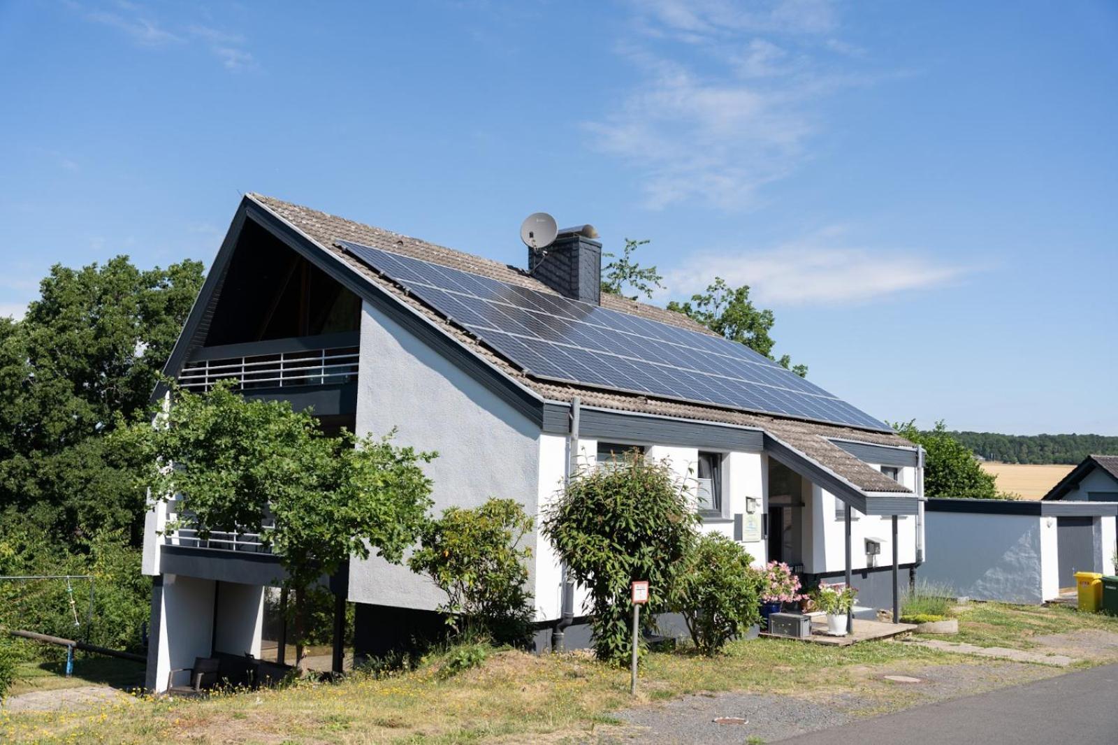Ferienhaus Schoene Aussicht Ferienwohnung Rot Hemfurth-Edersee Экстерьер фото